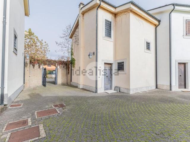 Villetta a schiera in vendita di 75 m² in Viale W. A. Mozart, 8