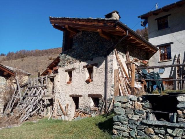 Villetta a schiera in vendita di 76 m² in Frazione Praz, 12