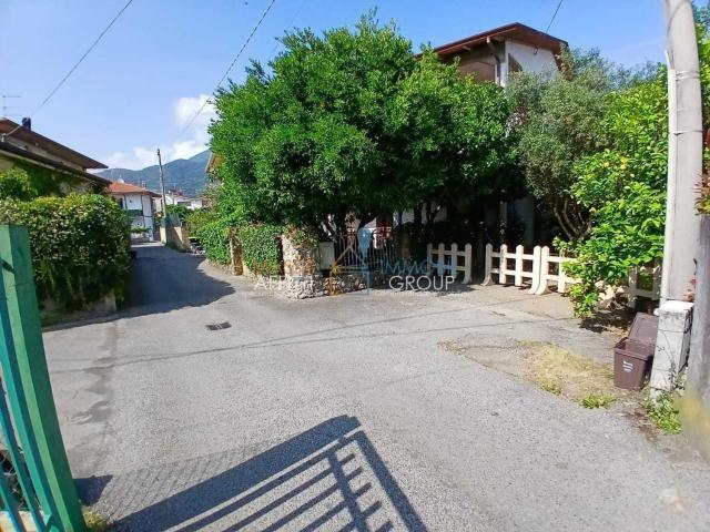 Villetta a schiera in vendita di 76 m² in Via Tinelli, 55