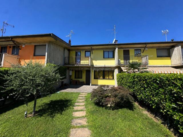 Villetta a schiera in vendita di 76 m² in Via Gaetano Donizetti, 16