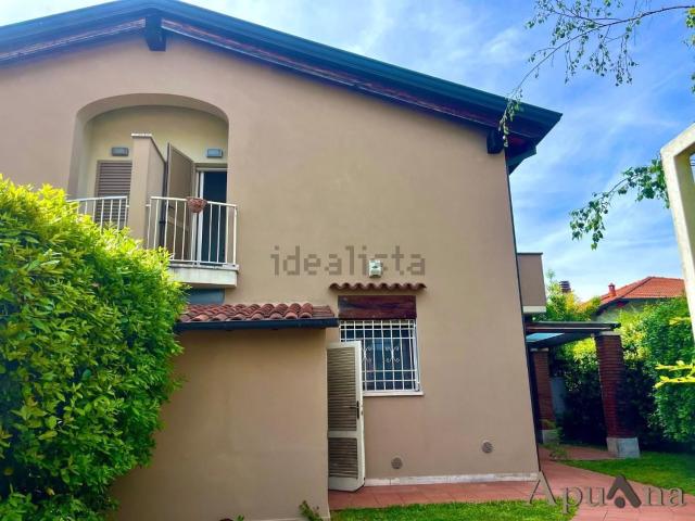 Villetta a schiera in vendita di 83 m² in Via Acqualunga, 71
