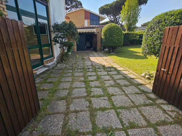 Villetta a schiera in vendita di 83 m² in Via Monaco, 24