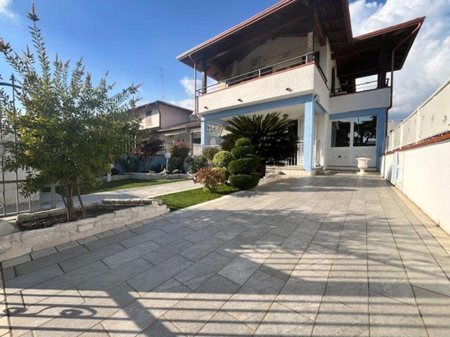 Villetta a schiera in vendita di 83 m² in Viale Spagna