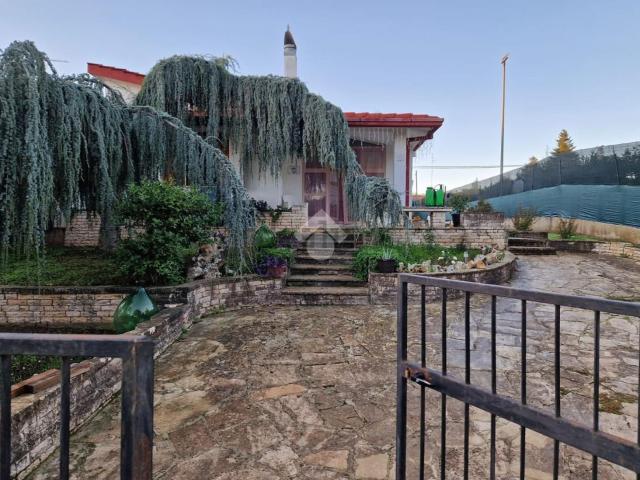 Villetta a schiera in vendita di 80 m² in Contrada Lagogemolo, 1