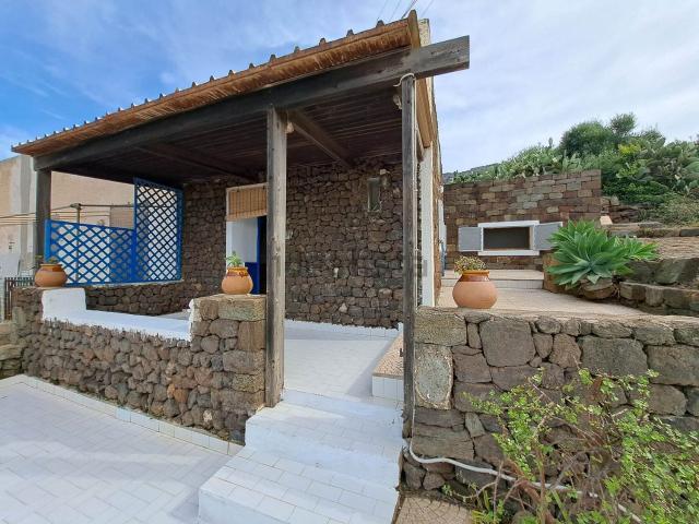 Villetta a schiera in vendita di 80 m² in Località Karebi