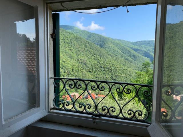 Villetta a schiera in vendita di 80 m² in Salita Alle Piane di Bavari
