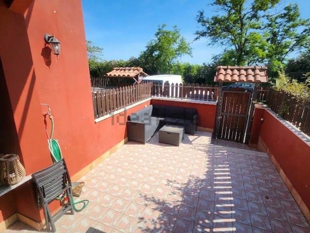 Villetta a schiera in vendita di 80 m² in Via Ezio Morlacca, 145
