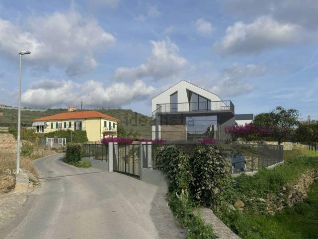 Villetta a schiera in vendita di 80 m² in Via Giaiette