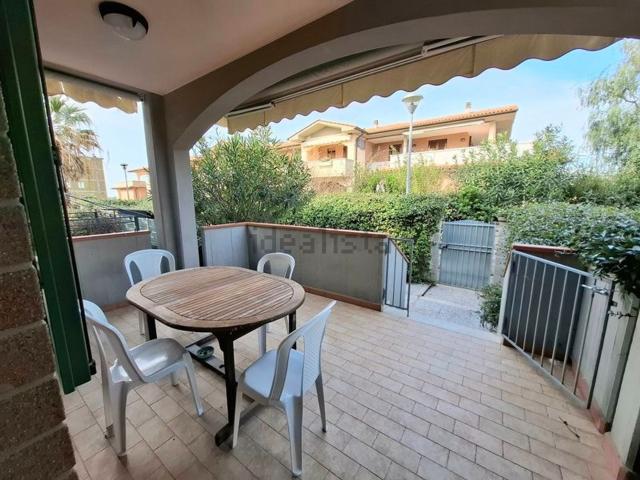 Villetta a schiera in vendita di 80 m² in Via Litoranea