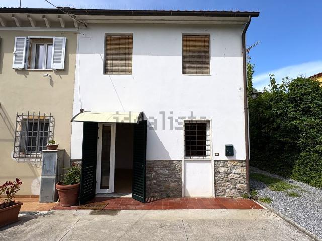 Villetta a schiera in vendita di 80 m² in Via per Corte Randelli, 72