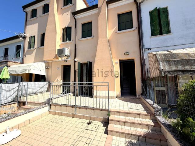 Villetta a schiera in vendita di 80 m² in Via Roma, 5