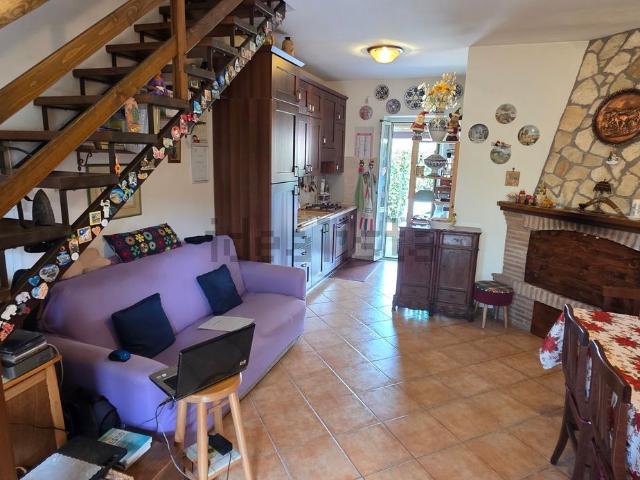 Villetta a schiera in vendita di 80 m² in Viale Bonifacio Graziani