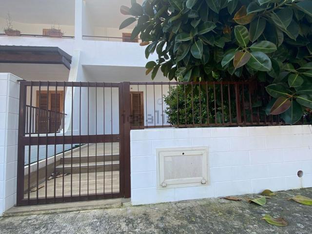 Villetta a schiera in vendita di 80 m² in Viale della Mecca, 17