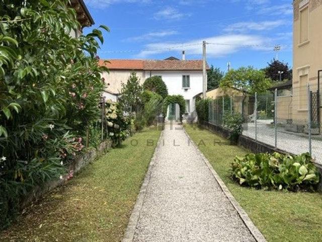 Villetta a schiera in vendita di 80 m²