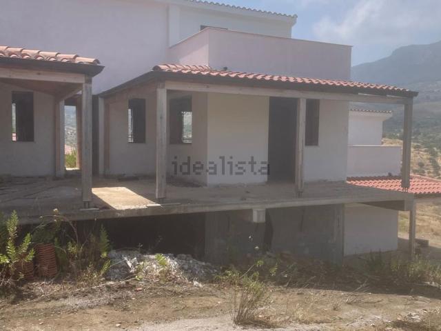 Villetta a schiera in vendita di 85 m² in Contrada Sant&apos Onofrio