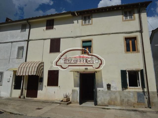 Villetta a schiera in vendita di 85 m² in Via del Borgo, 55100