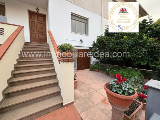 Villetta a schiera in vendita di 85 m² in Via delle Pescine, 81