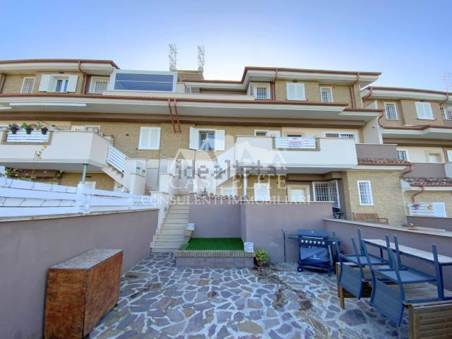 Villetta a schiera in vendita di 85 m² in Via Mar Caspio, 64