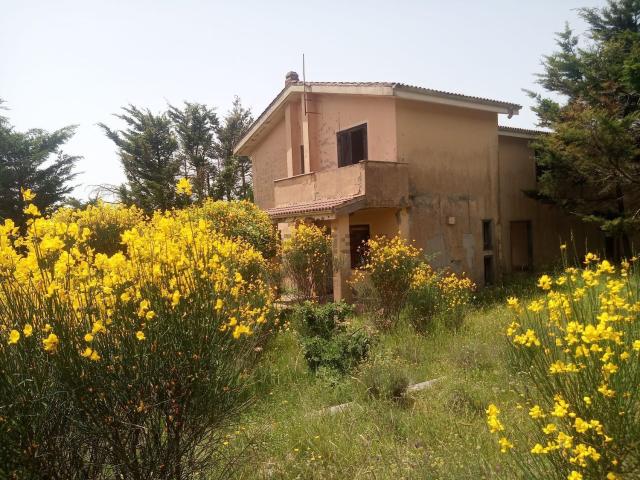 Villetta a schiera in vendita di 85 m² in Via Rocca di Bonifacio