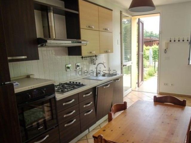 Villetta a schiera in vendita di 86 m² in Via del Commercio