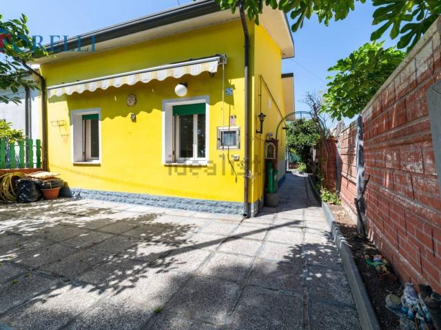 Villetta a schiera in vendita di 88 m² in Via Colombarina, 12