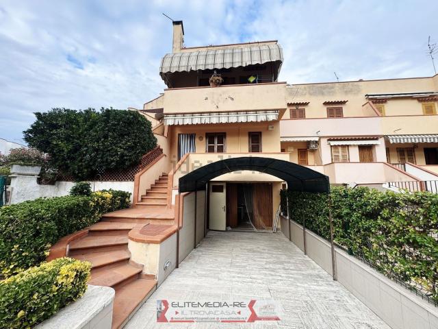 Villetta a schiera in vendita di 88 m² in Via di Scirocco, 11