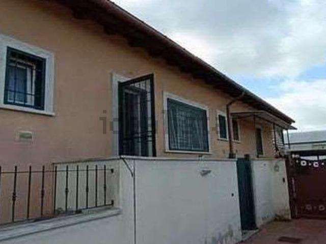 Villetta a schiera in vendita di 93 m² in Via Caiolo, 113