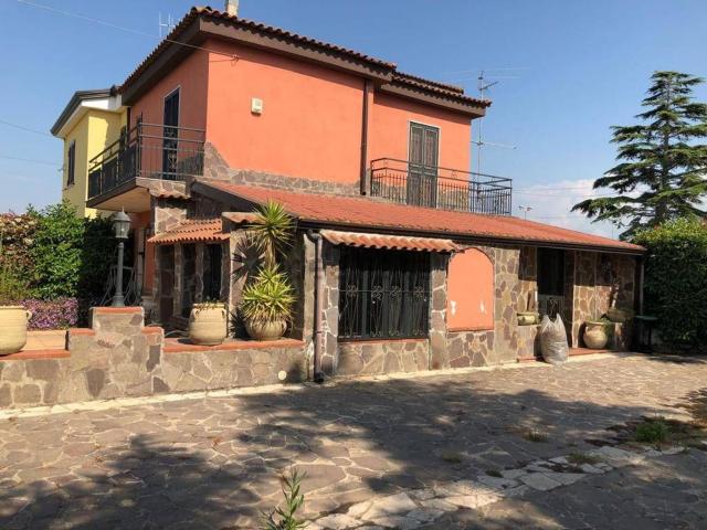 Villetta a schiera in vendita di 90 m² in Strada Provinciale 175