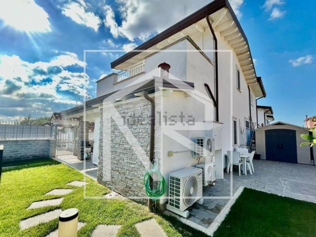 Villetta a schiera in vendita di 90 m² in Via Zeddiani, 20