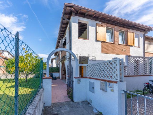 Villetta a schiera in vendita di 90 m² in Via Ancona, 8