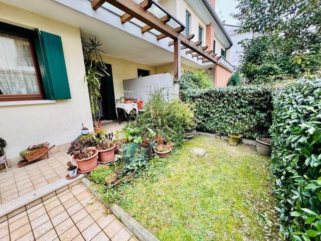 Villetta a schiera in vendita di 90 m² in Via Casona
