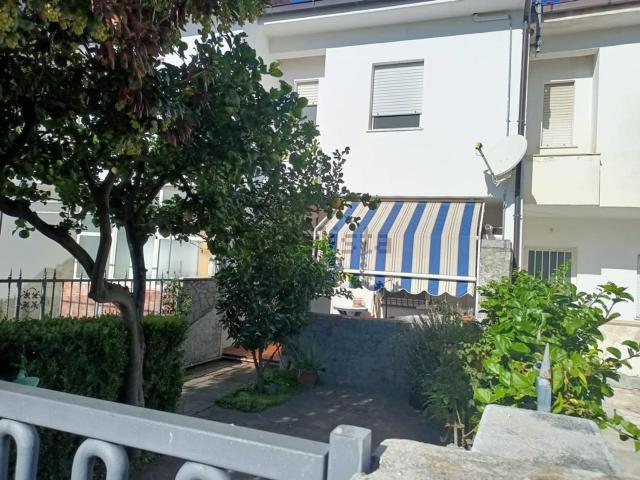 Villetta a schiera in vendita di 90 m² in Via Crisosa, 14