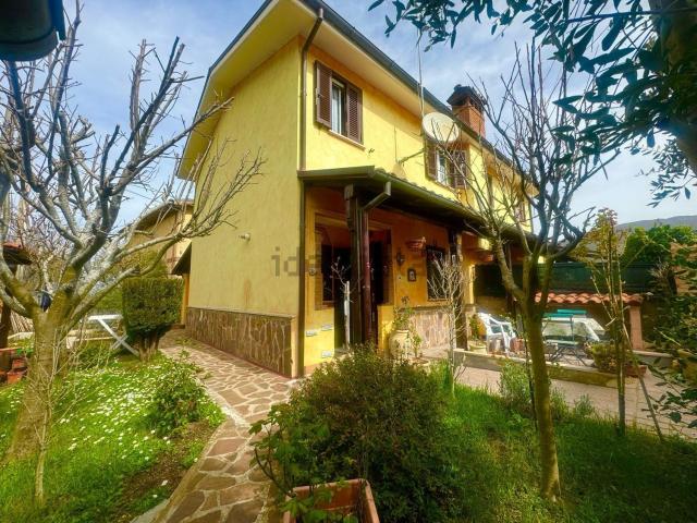 Villetta a schiera in vendita di 90 m² in Via Fonte S. Pietro, 59