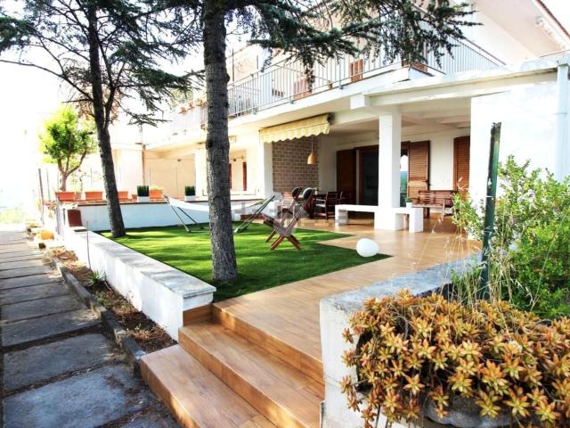 Villetta a schiera in vendita di 90 m² in Via Isca, 5