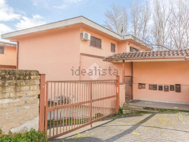 Villetta a schiera in vendita di 90 m² in Via Molise, 33