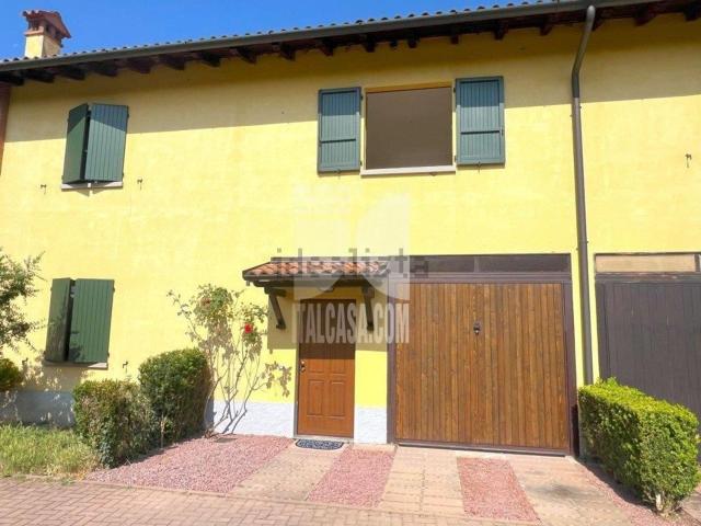 Villetta a schiera in vendita di 90 m²