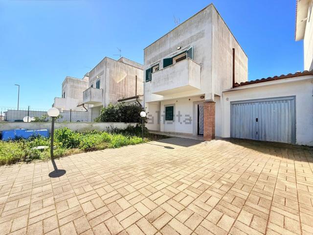 Villetta a schiera in vendita di 92 m² in Traversa Colle Capitolino, 65