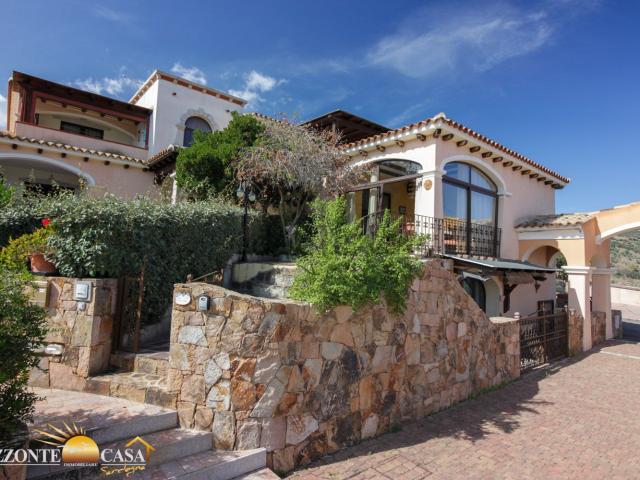Villetta a schiera in vendita di 92 m² in Via Calangianus, 4