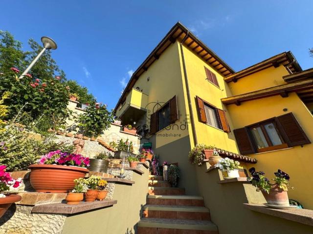 Villetta a schiera in vendita di 92 m² in Via Roma