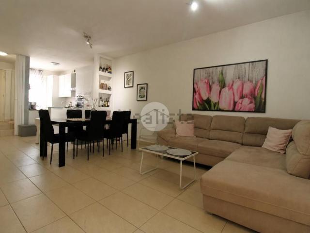 Villetta a schiera in vendita di 97 m² in Via Guglielmo Marconi, 79