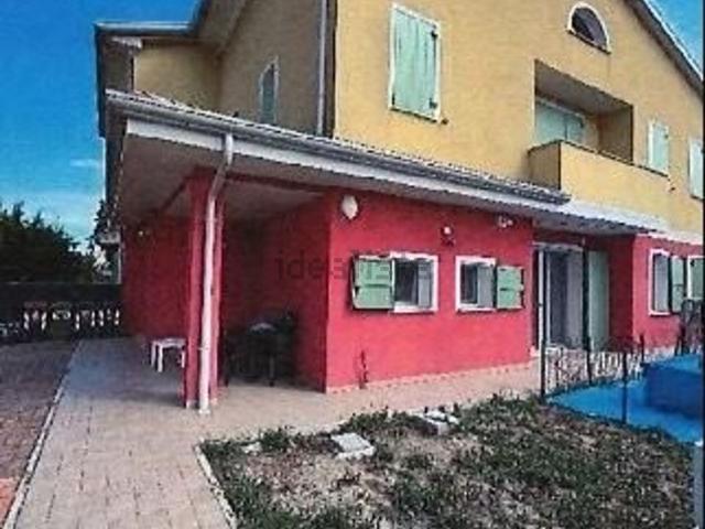 Villetta a schiera in vendita di 97 m² in Via O. Focherini, 5