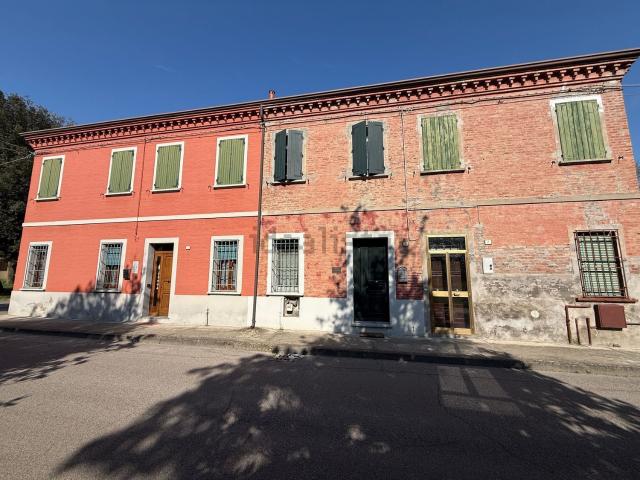 Villetta a schiera in vendita di 94 m² in Via Rimembranze, 5