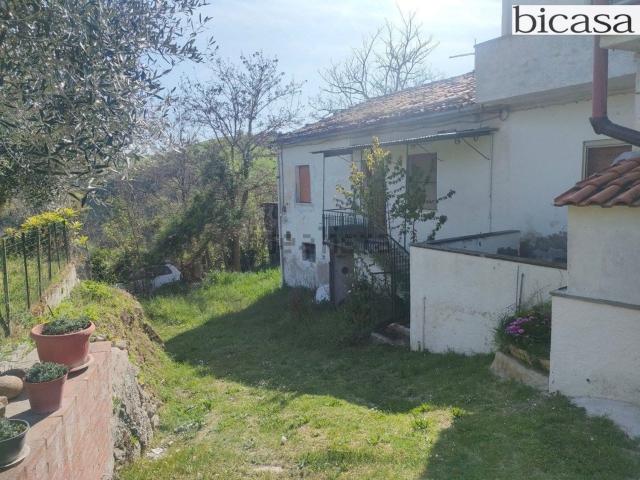 Villetta a schiera in vendita di 955 m² in Via Molini