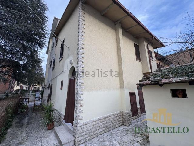 Villetta a schiera in vendita di 95 m² in Via Indipendenza