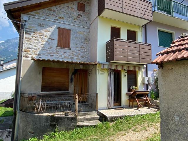 Villetta a schiera in vendita di 96 m² in Piazza Fontana