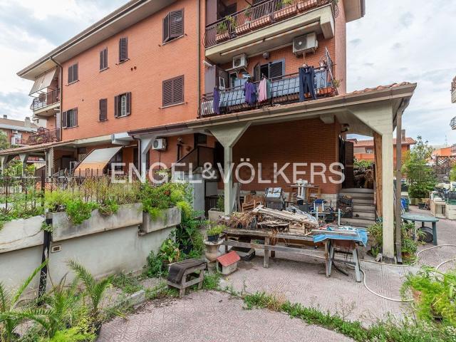 Villetta a schiera in vendita di 96 m² in Via Francesco Vitalini