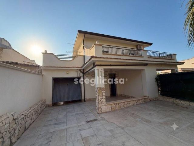 Villetta a schiera in vendita di 98 m² in Via Sandro Pertini, 18