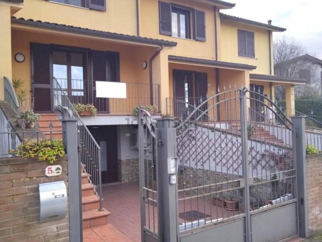 Villetta a schiera in vendita di 100 m²