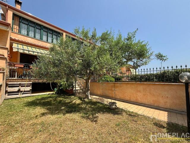 Villetta a schiera in vendita di 100 m² in Via Acqualagna, 10