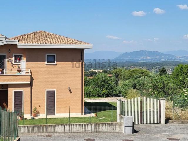 Villetta a schiera in vendita di 100 m² in Via dei Cavolelli, 4